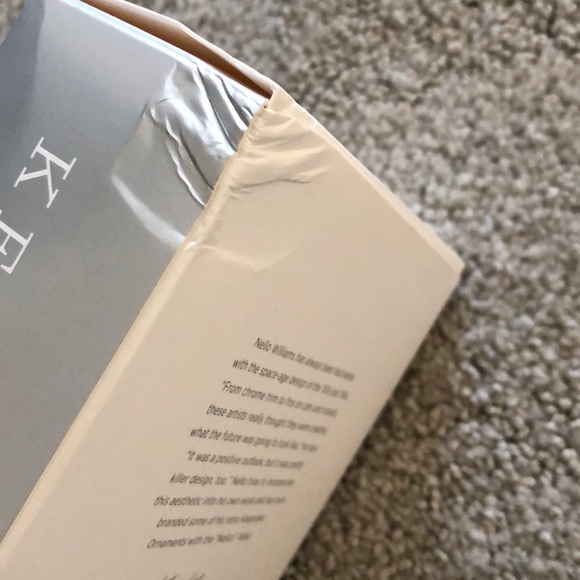 Hallmark 2018 Ornament 🌲 - Picture 8 of 8